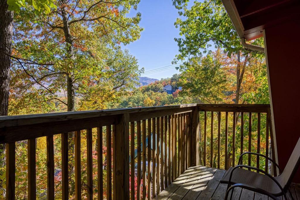 Four Bears Den, Hot Tub, 1089 Of Free Attraction Tickets For Each Paid Day, Dollywood And More Gatlinburg Exteriér fotografie